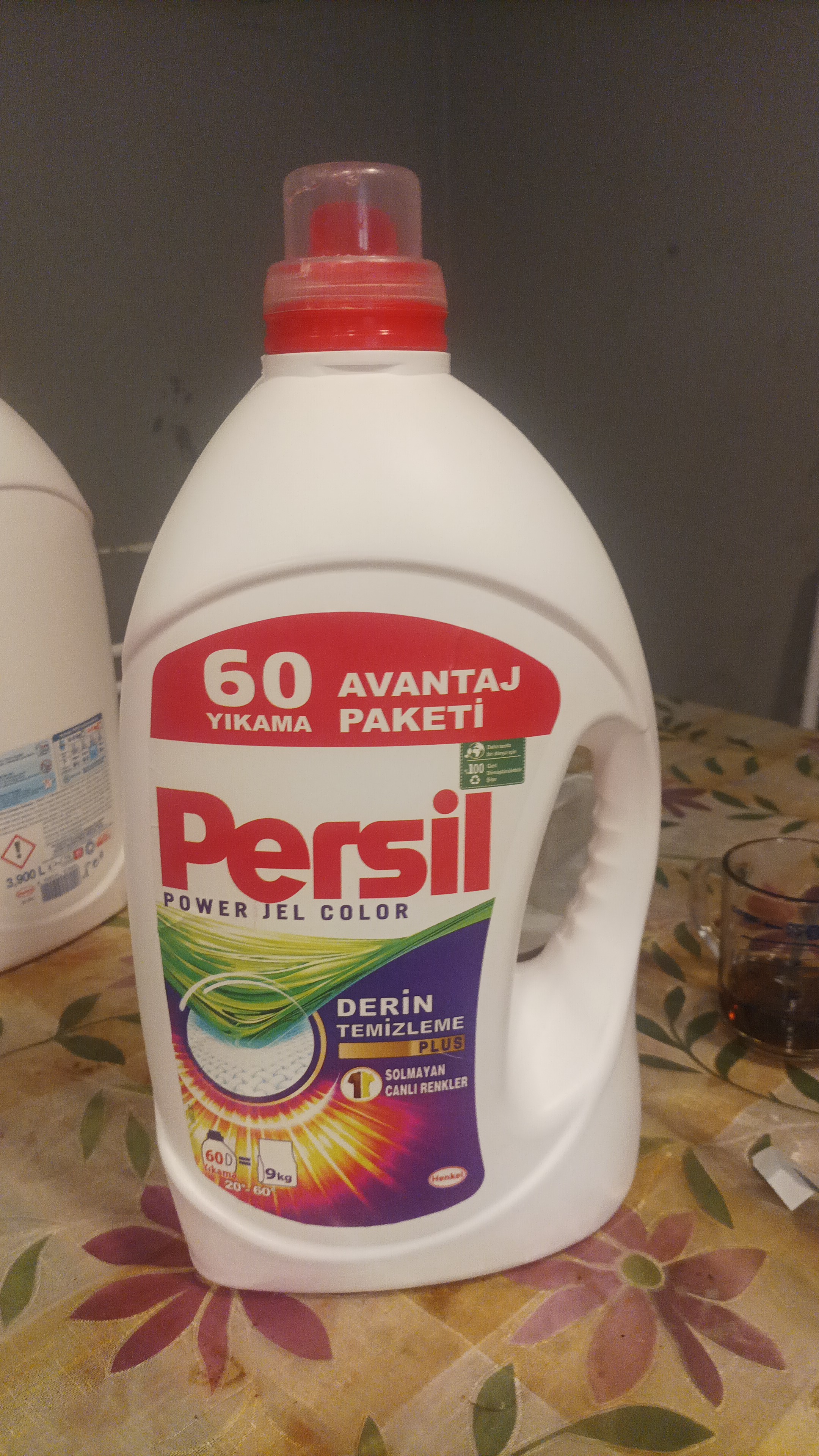 Persil color detergent