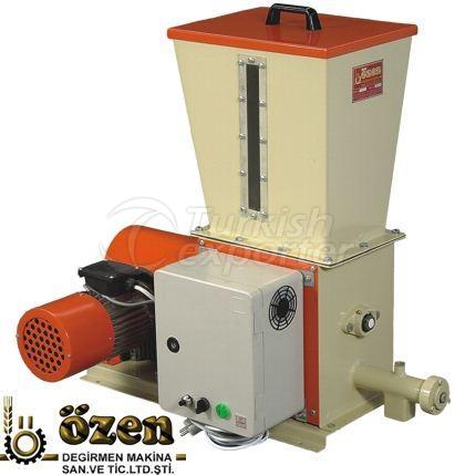 مكينة فيتامين