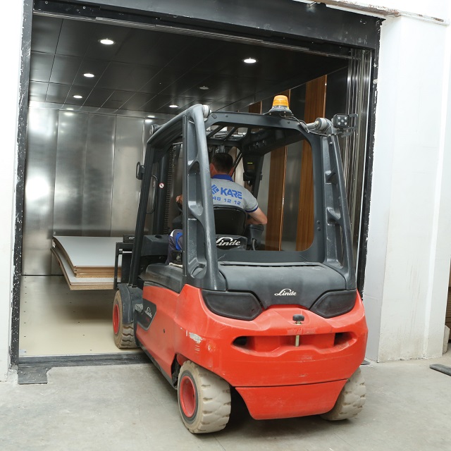 Emak Freight Elevator Lift