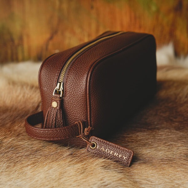 HANDMADE LEATHER GOODS