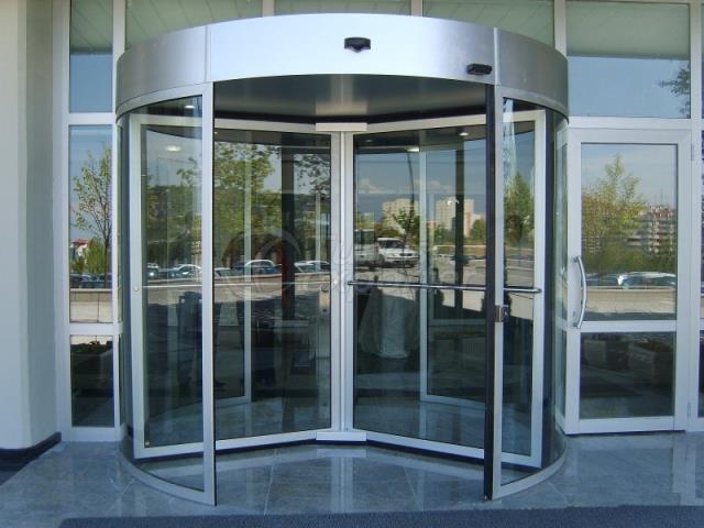 Automatic Revolving Door