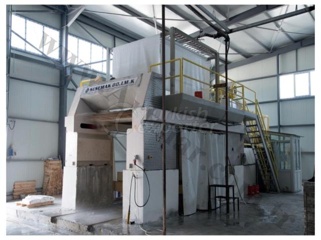 ساحة ماكنات