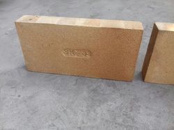 HIGH ALUMINA REFRACTORY BRICKS