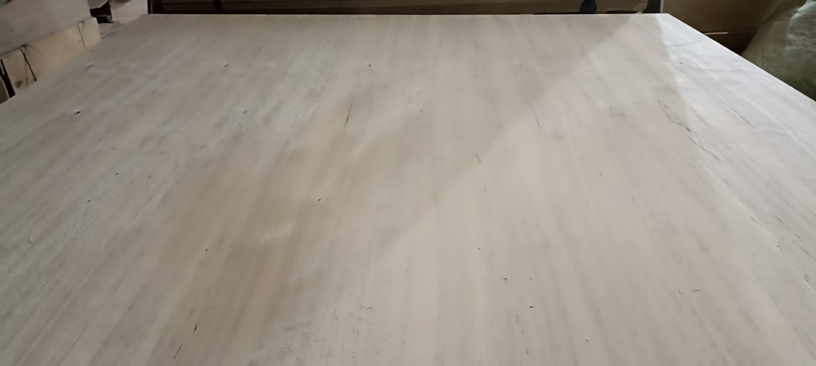 Veneer plywood