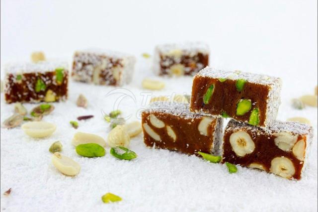 Hazelnut and pistachio cezerye