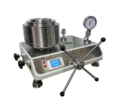 High pressure deadweight tester