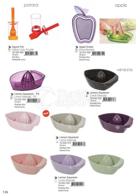 Sauce Pot-Grater-Squeezer