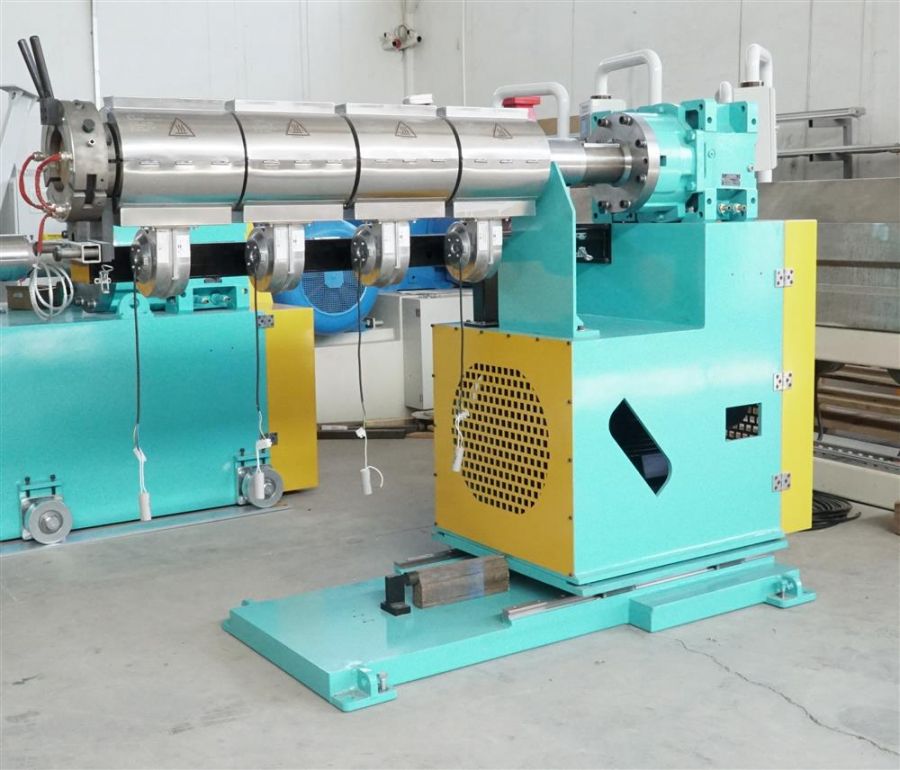 EXTRUDER MAKİNALARI