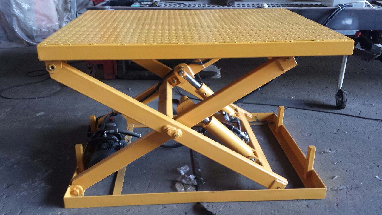 Scissors  Platform Cargolift 