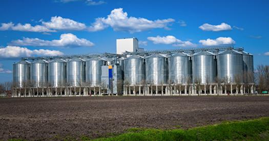 GRAIN STORAGE SILOS