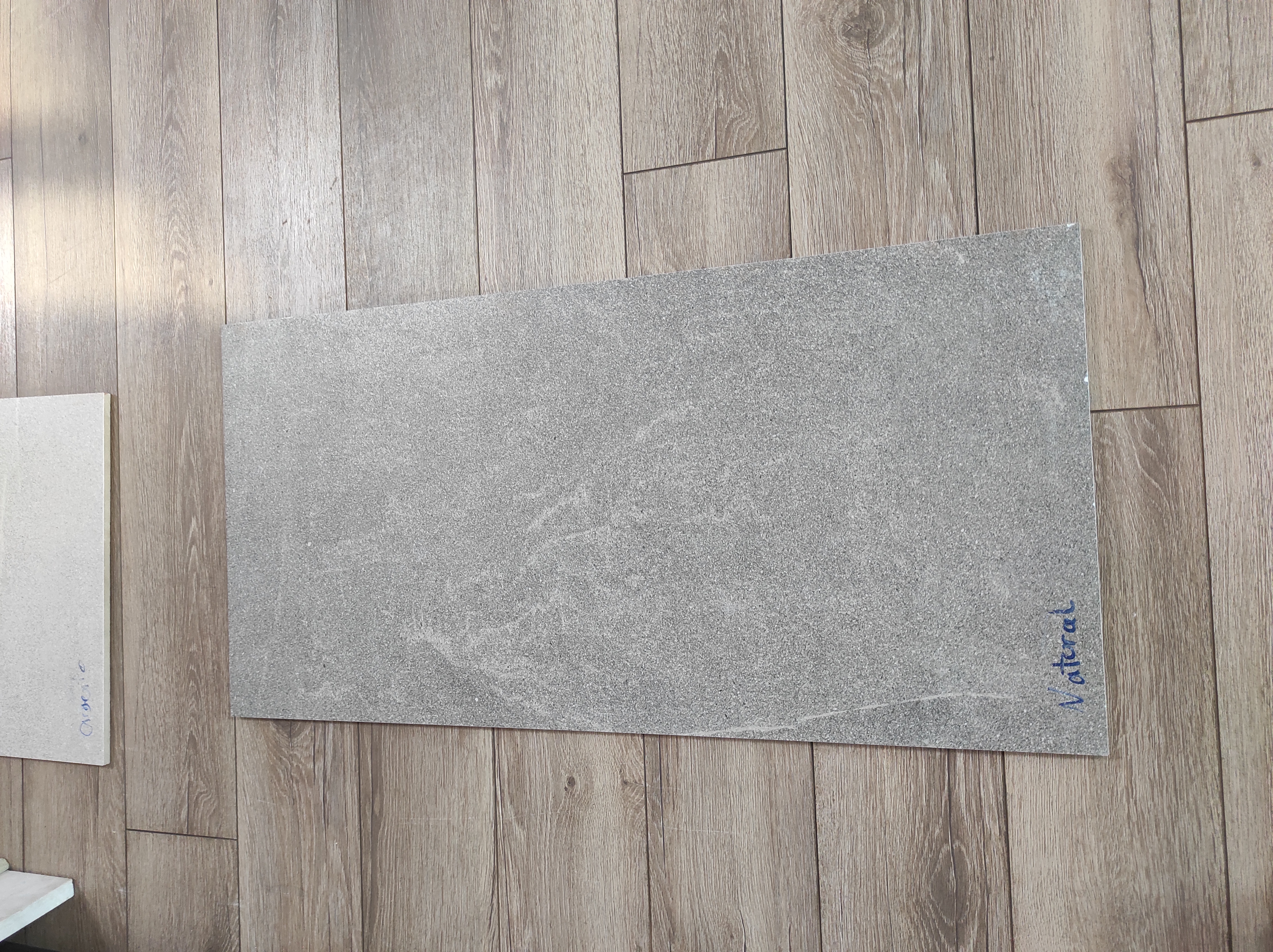 Outlet porcelain Tile