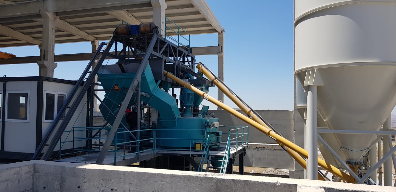 compact concrete batching plant