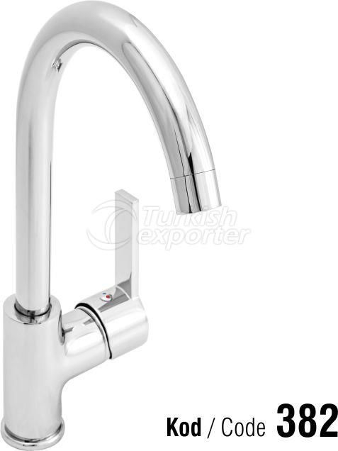 single lever kitchen faucet