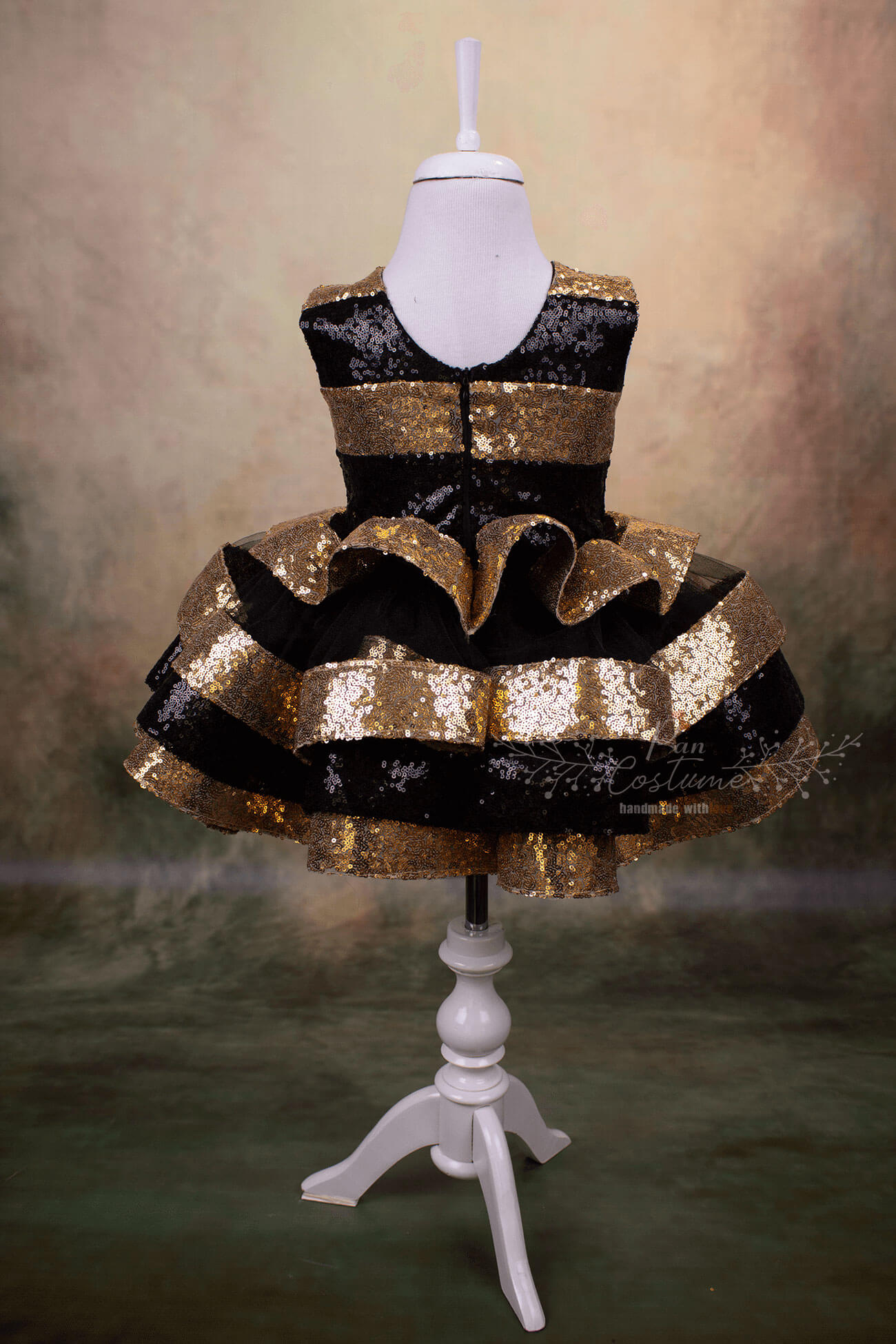 LoL inspired Queen Bee Costume