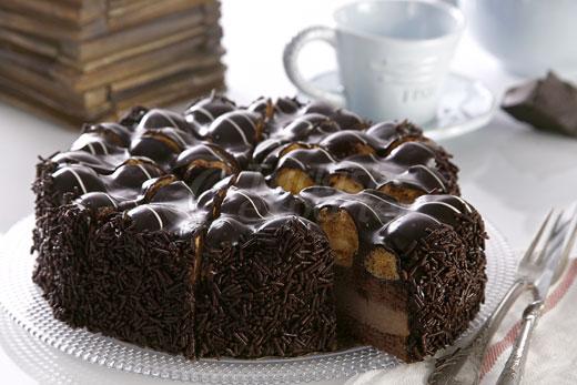 Profiterole Cake