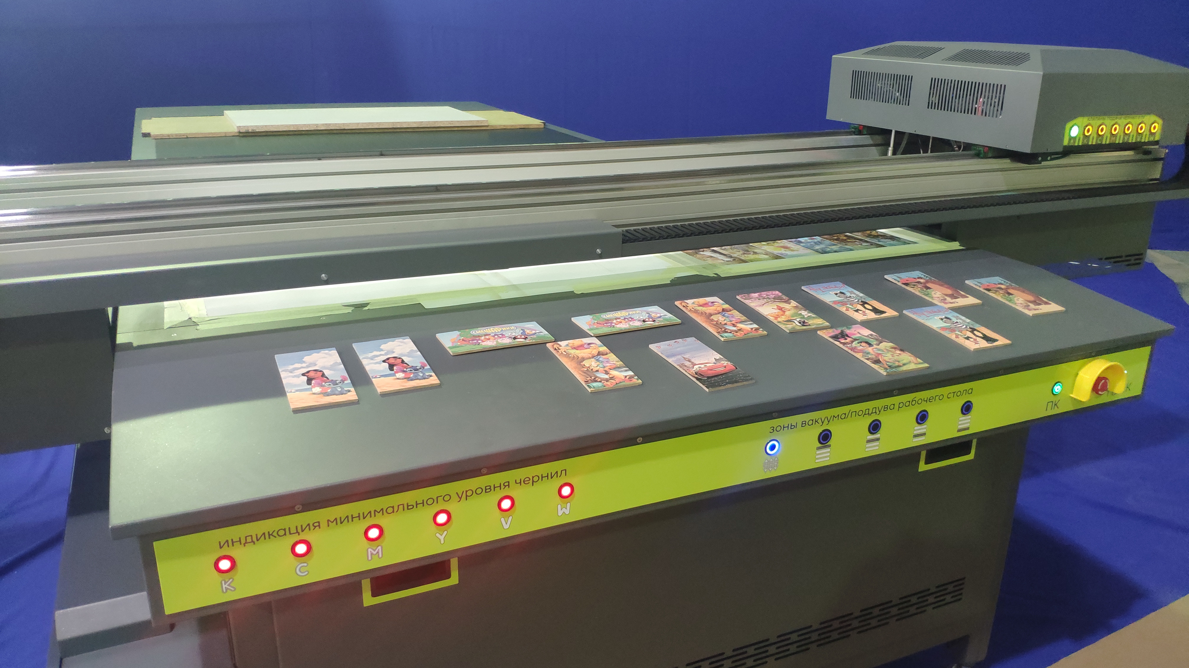 UV LED large flatbed format printer LEOPRINT