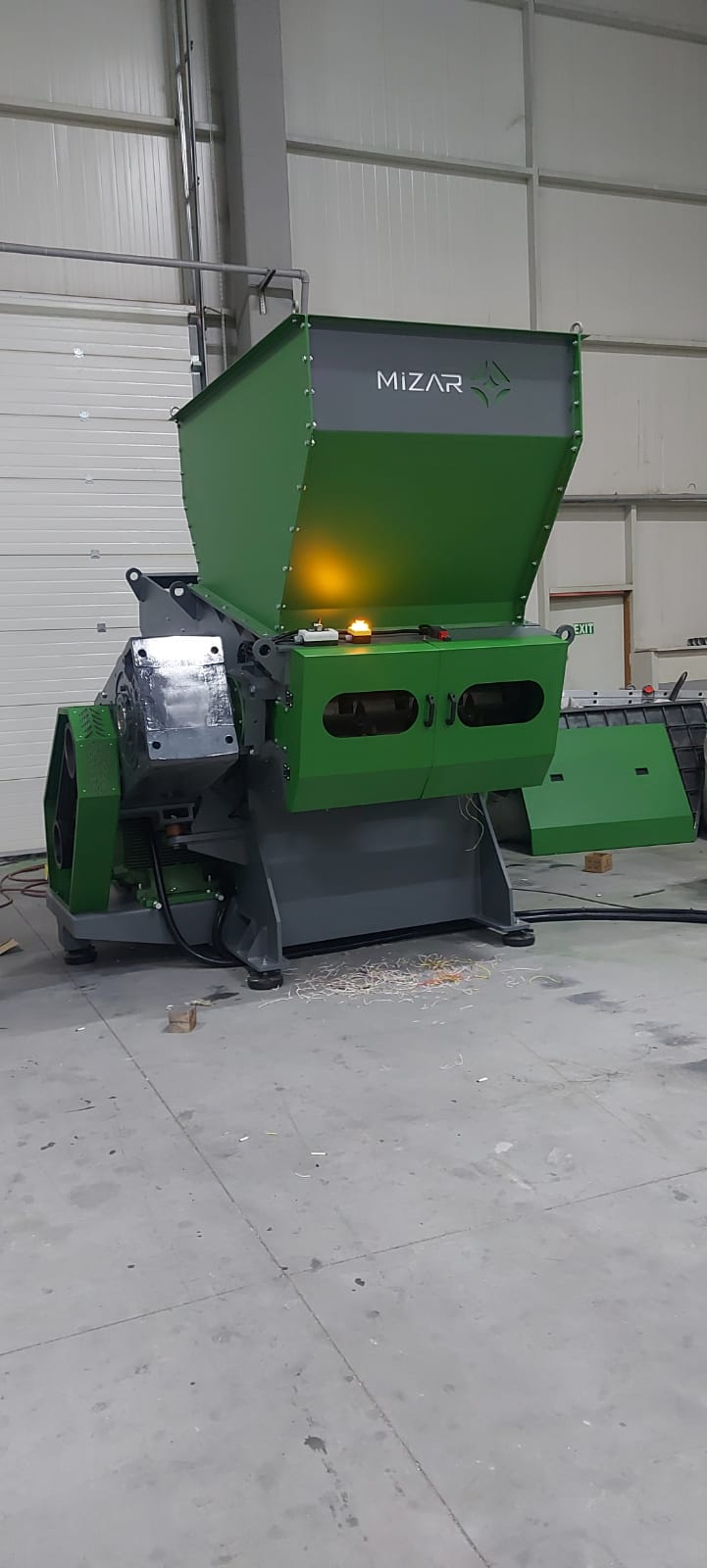 AC Single Shaft Shredder 