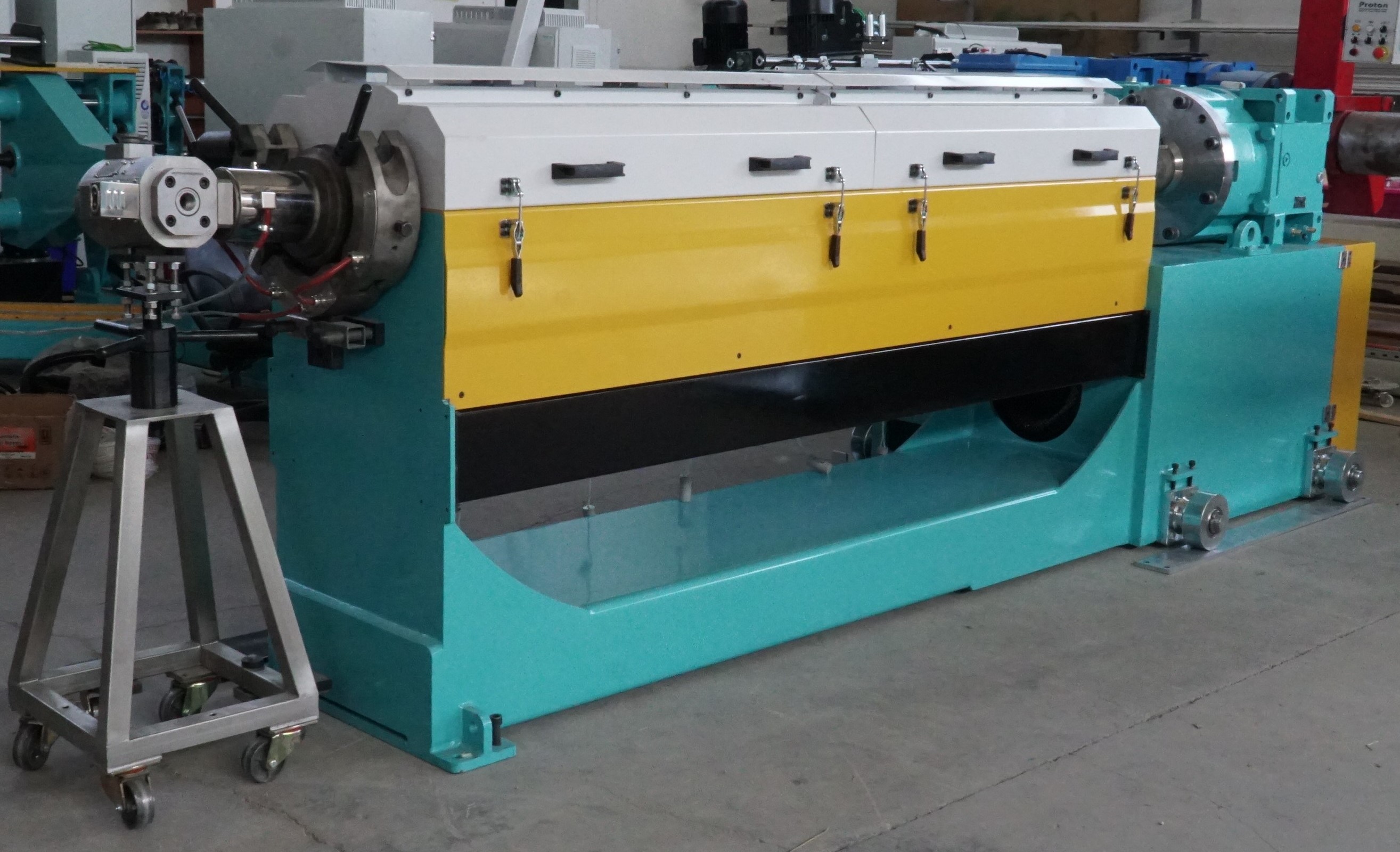 EXTRUDER MAKİNALARI