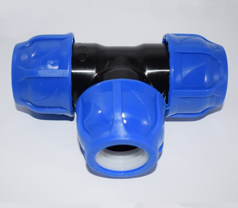 PLASTIC COUPLING