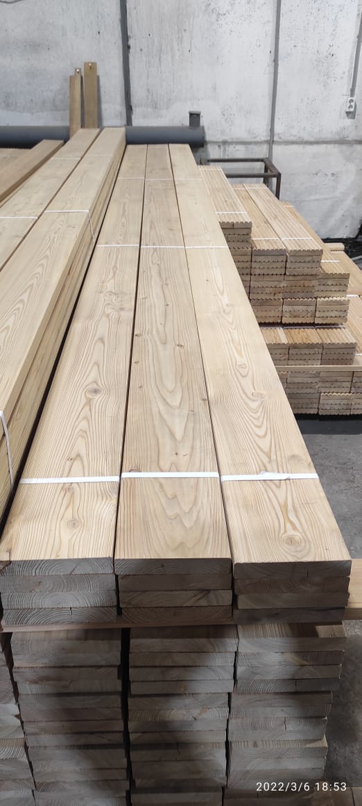 Lumber of Siberian larch