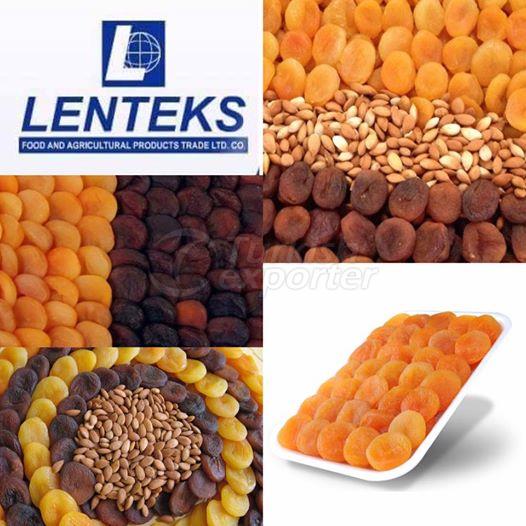 Turkish Dried Apricots & Kernels