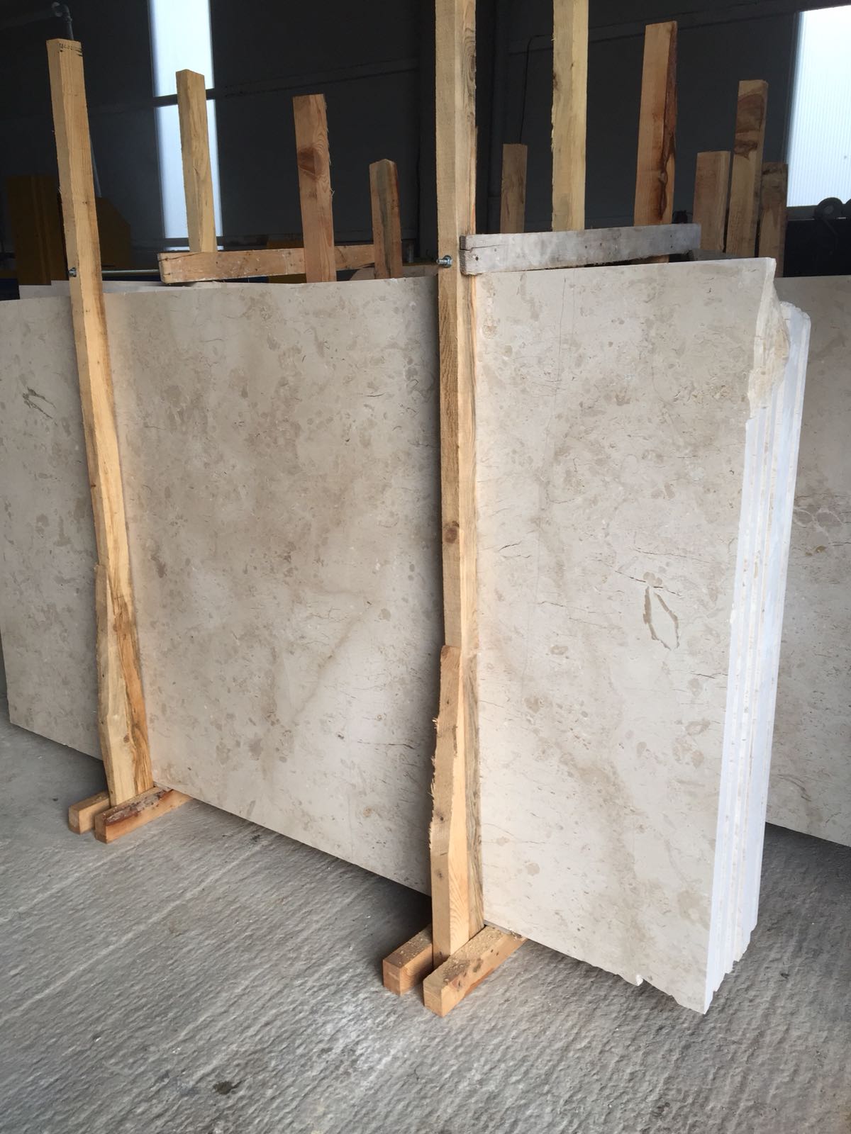 BEIGE MARBLE