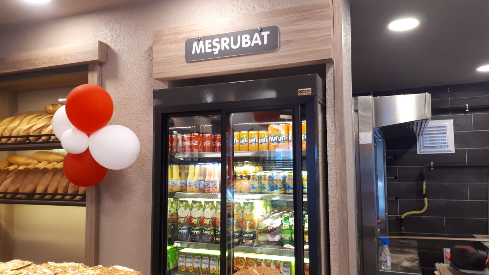 Meşrubat Dolabı